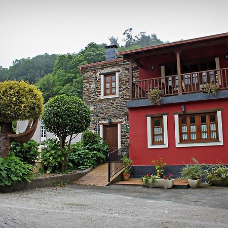 Apartamentos El Llago Boal Esterno foto