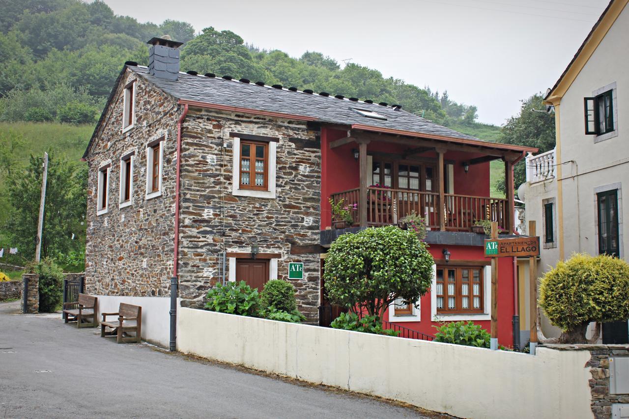 Apartamentos El Llago Boal Esterno foto